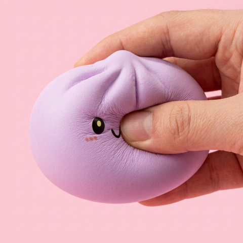 Dumpling Squishy Magenta – Marjanpunainen Klassikko slow rise -efekti toiminnassa