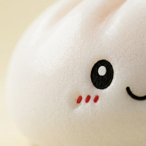 Squishy Dumpling Big – Jättikokoinen Halaustyyny makrokuva vaahdon pinnasta