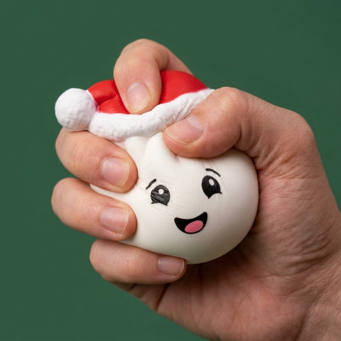 Jouluhattu Dumpling Squishy Valkoinen slow rise -efekti toiminnassa